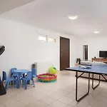 فيلة Hegemoni بورتو خيلي