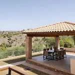 فيلة Hegemoni