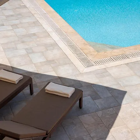 Hegemoni Villa *